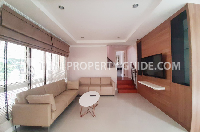 House with Shared Pool in Sukhumvit 